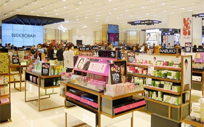 新手怎么開(kāi)化妝品實(shí)體店？